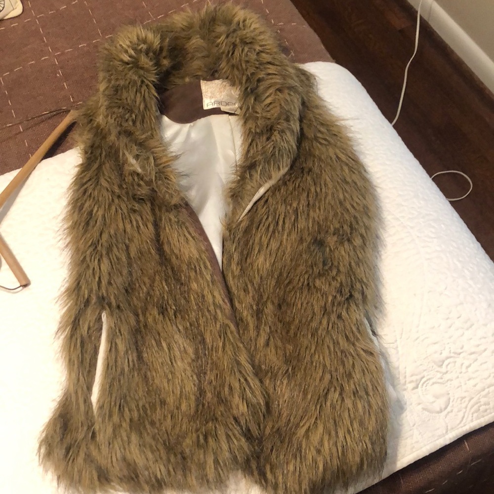 Fur vest with suede back